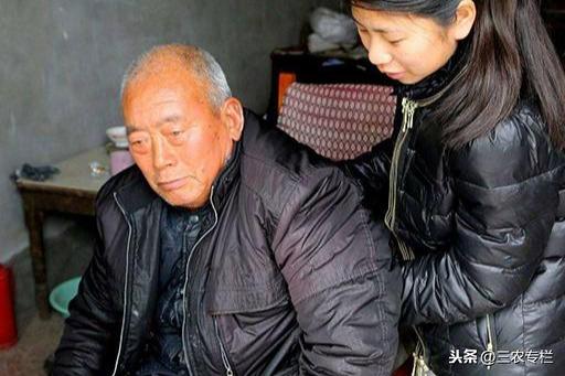 二四六天天彩资料大全网,警惕网络陷阱，揭秘二四六天天彩资料大全网的真相